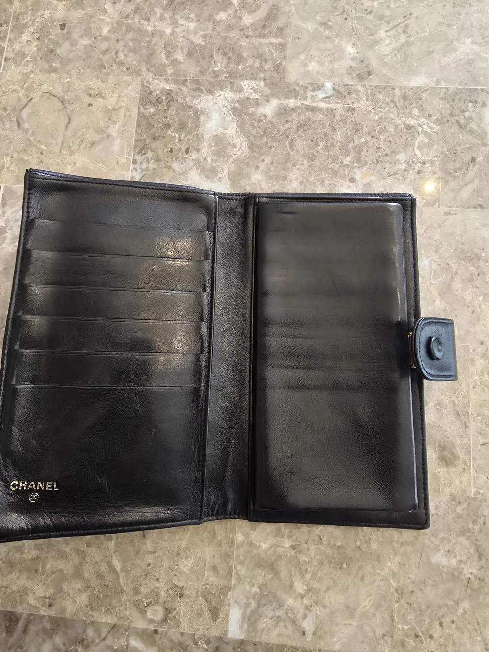 Vintage Chanel Caviar Leather Wallet